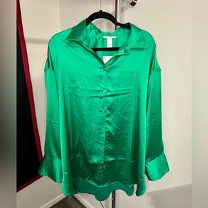 Satin silk green button